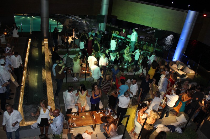 SkyLounge rooftop on Saturday Night